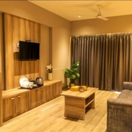 Ashok Deluxe Apartments, Marol Andheri East 孟买 外观 照片