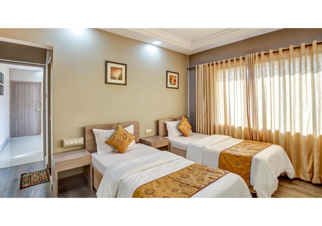 Ashok Deluxe Apartments, Marol Andheri East 孟买 外观 照片